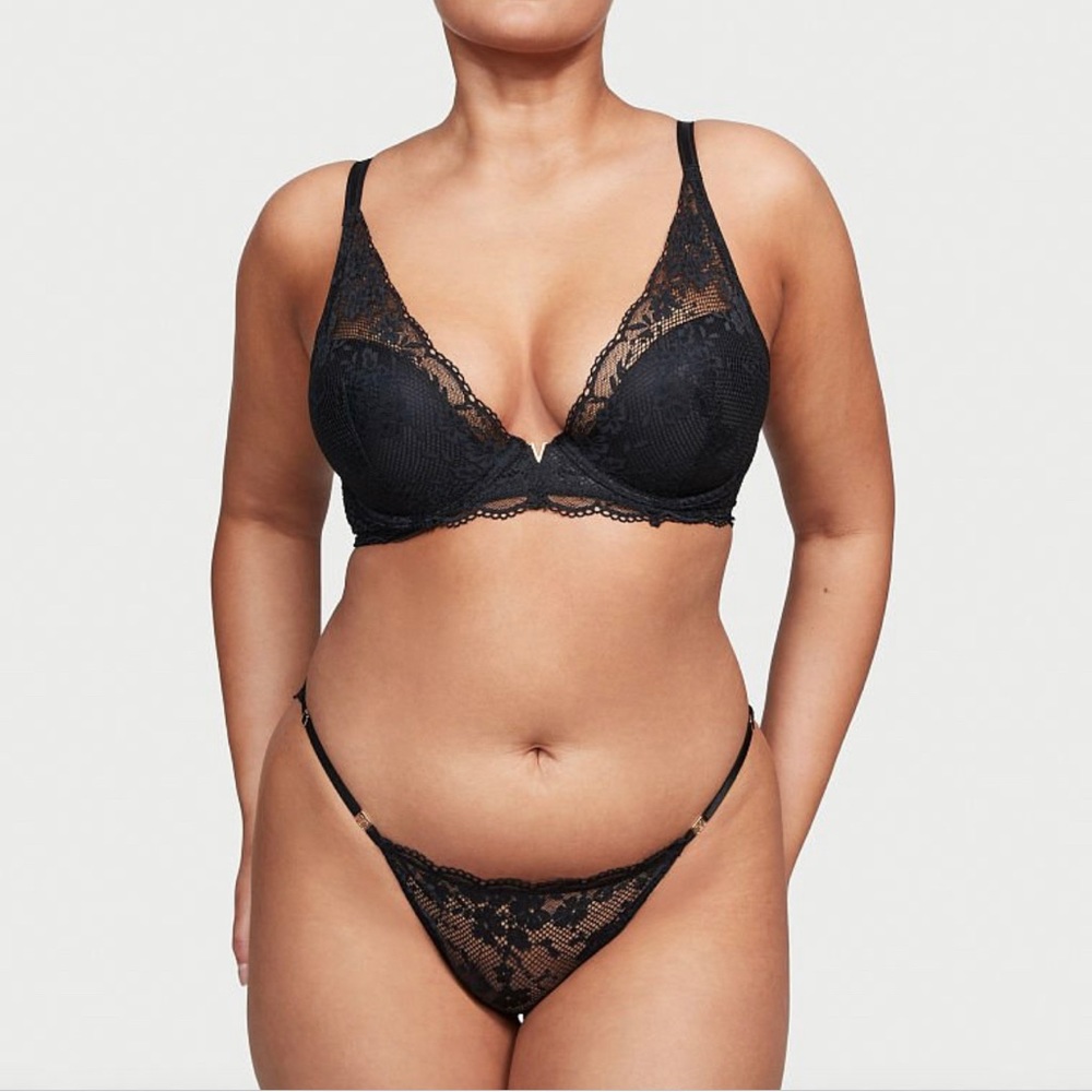 Victoria Secret LOVE CLOUD
Adjustable String Bikini Panty    ST 11201140